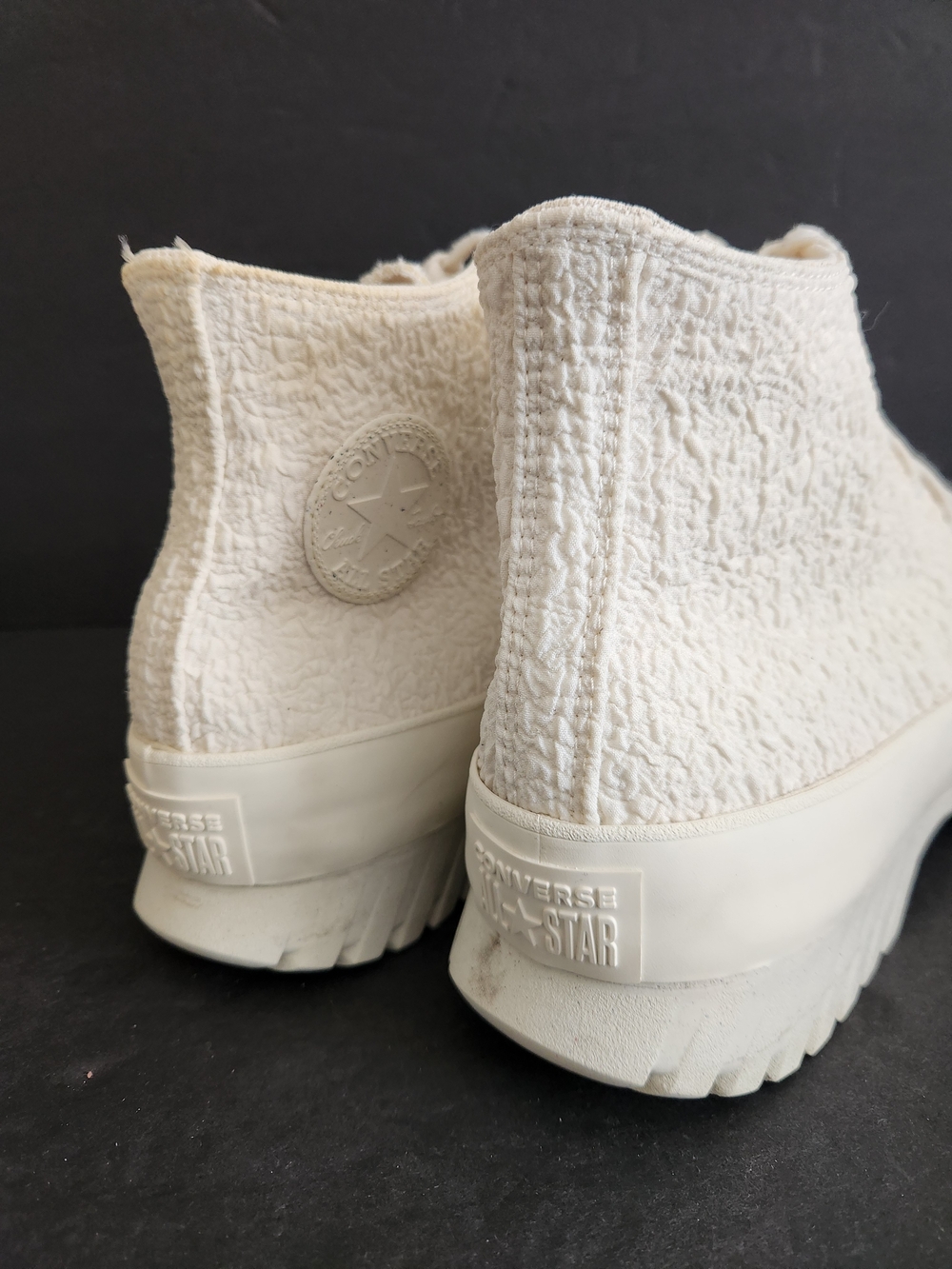 Converse CTAS Unisex Lugged 2.0 Hi Platform Sneakers Size Womens 12.5/Mens 10.5 - Picture 5 of 7